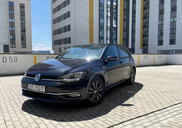 samochody osobowe Volkswagen Golf cena 60900 przebieg: 77000, rok produkcji 2019 z Rzeszów